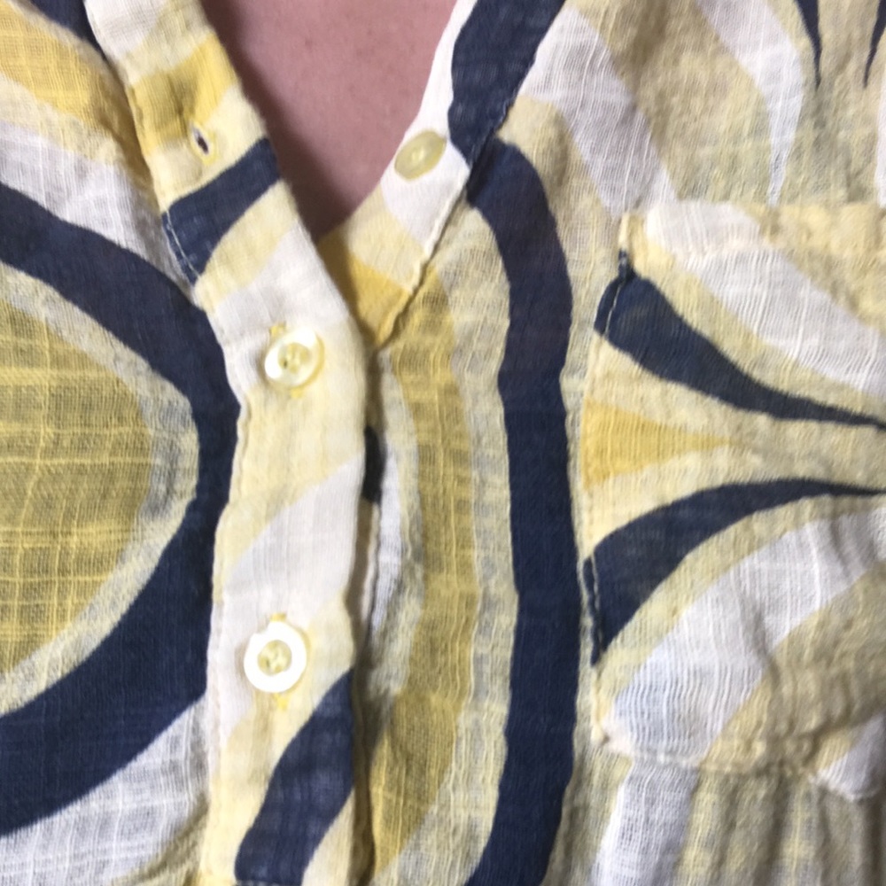 Charlie B yellow light tunic collarless size L - Picture 8 of 10